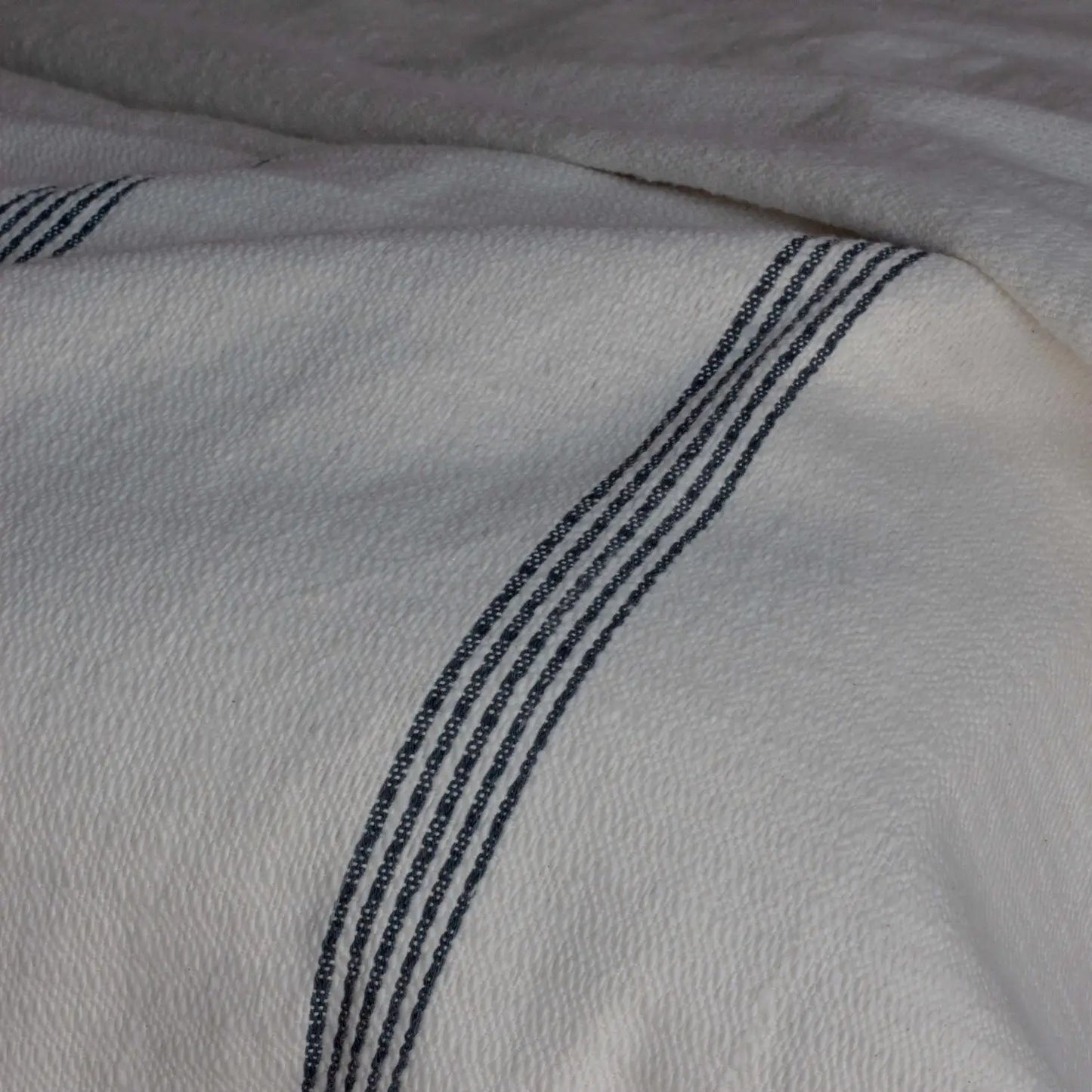 No. 10 Hand-loomed Cotton Throw