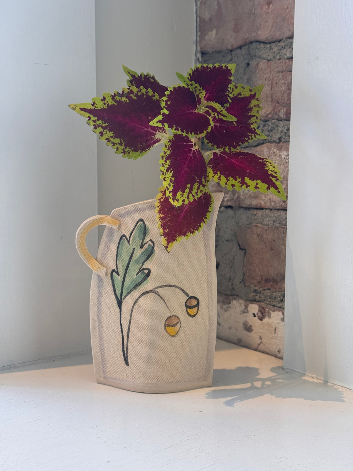 Acorn Vase
